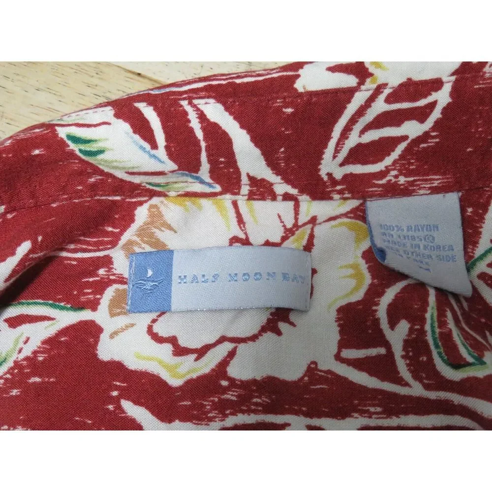 Mens Half Moon Bay Hawaiian Shirt Size M Rayon Short Sleeve Button Red‎ Floral